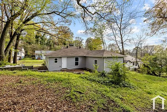 3 bed, 1517 sqft, $1,545 — Photo 2