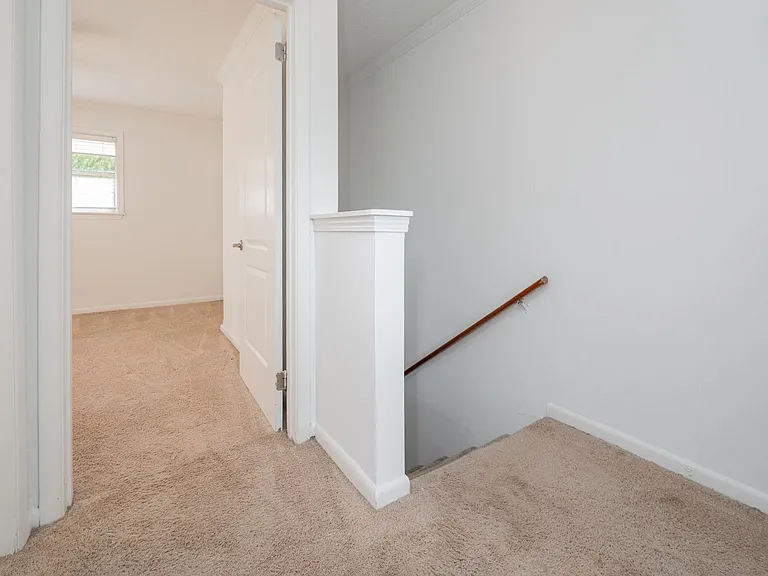 3200 Hillside Ave — Photo 30