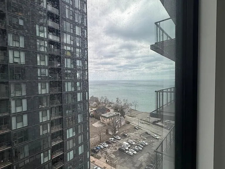 2075 Lakeshore Rd #1302 — Photo 19