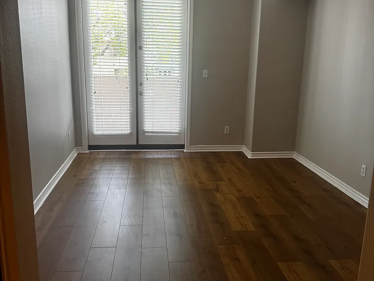 10715 Camarillo St #101 — Photo 5
