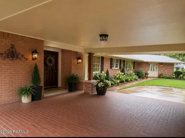 209 Robert Dr, Lafayette, LA 70506
