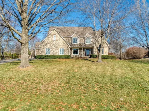 10852 W 155th Ter, Overland Park, KS 66221