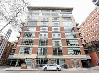 19 Brant St, Toronto, ON M5V2L2