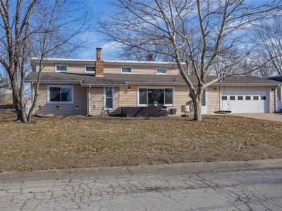 915 S 135th St, Bonner Springs, KS, 66012