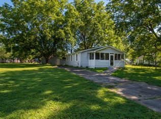 803 Hare St, Selma, NC 27576