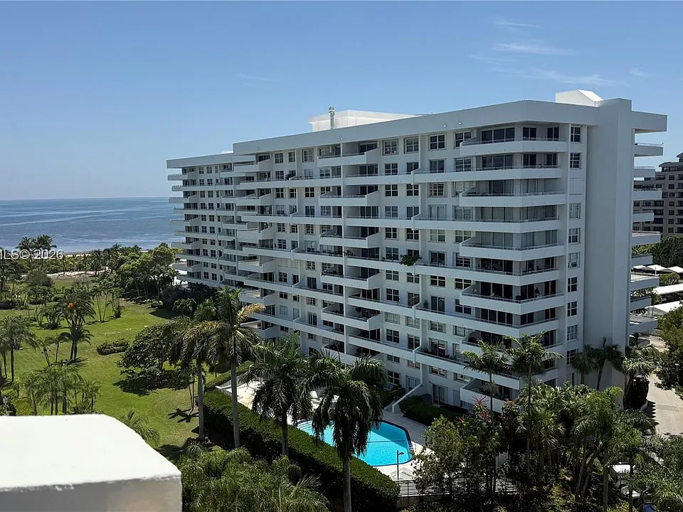 155 S Ocean Lane Dr #1013