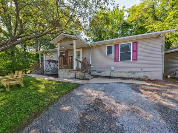 428 S 10th St, Rockport, IN 47635