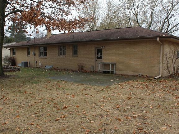 2nd image of 5655 E Hiawatha Ln