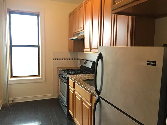 Rented by Zuz Realty | media 11