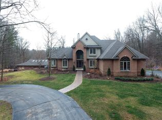 797 Knights Brg, Leonard, MI 48367