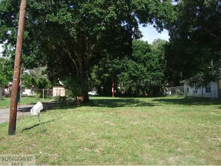 2nd image of 2424 30th St S