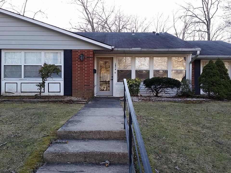 1st image of 182B Sterling Ct #100B