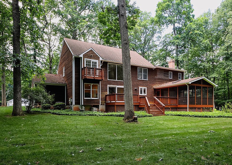 2nd image of 8005 Plum Creek Dr