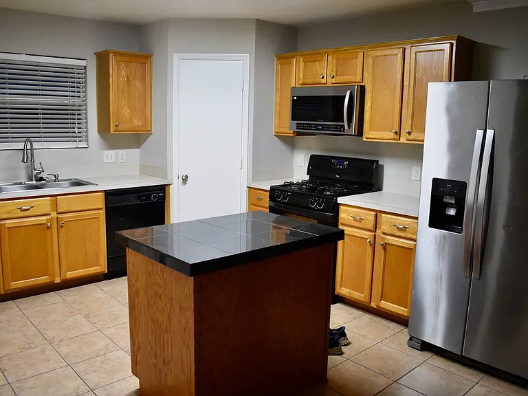 410 Laurel Sage Dr — Photo 23