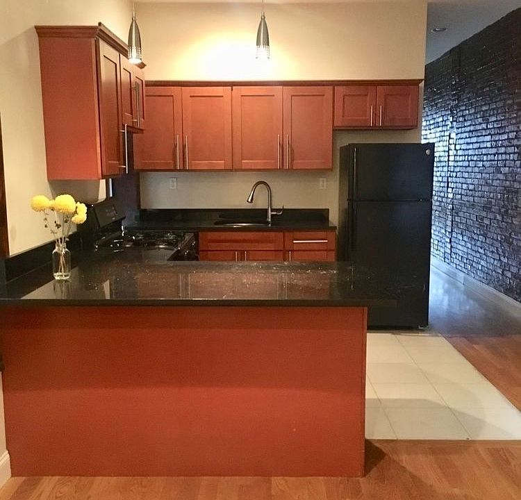 1st image of 471 Lenox Ave APT 4N