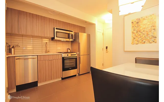 Rented by Douglas Elliman | media 2