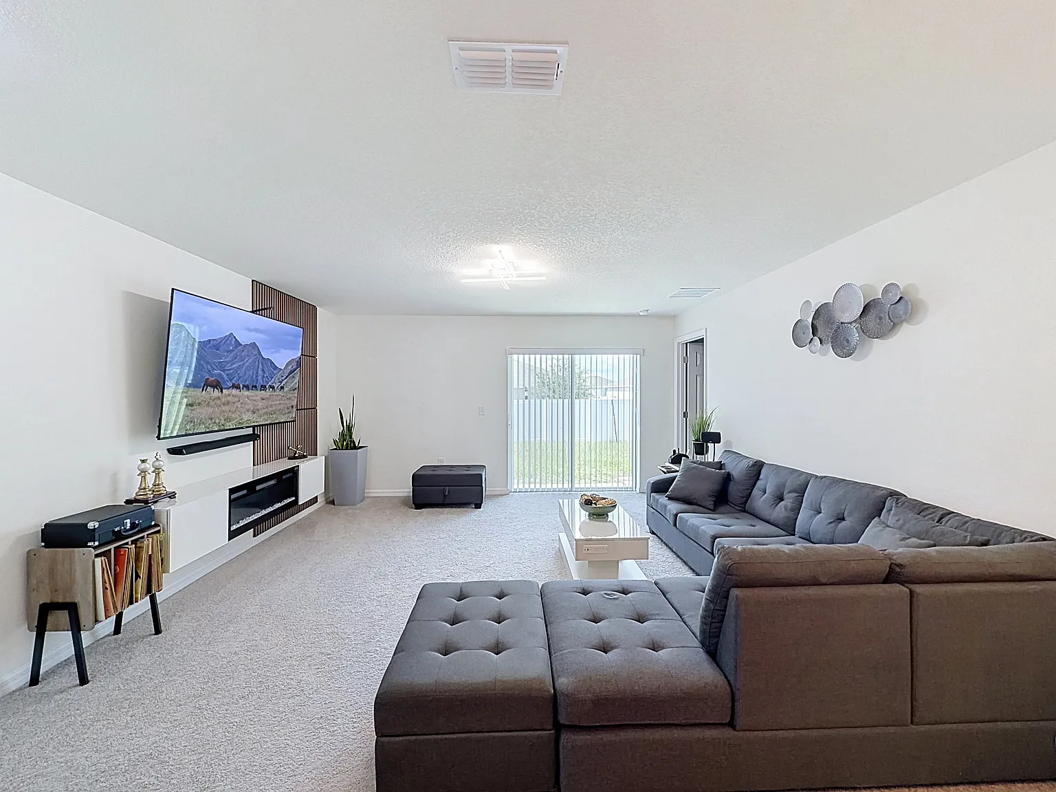 339 Towns Cir, Haines City, Fl 33844 — Photo 4
