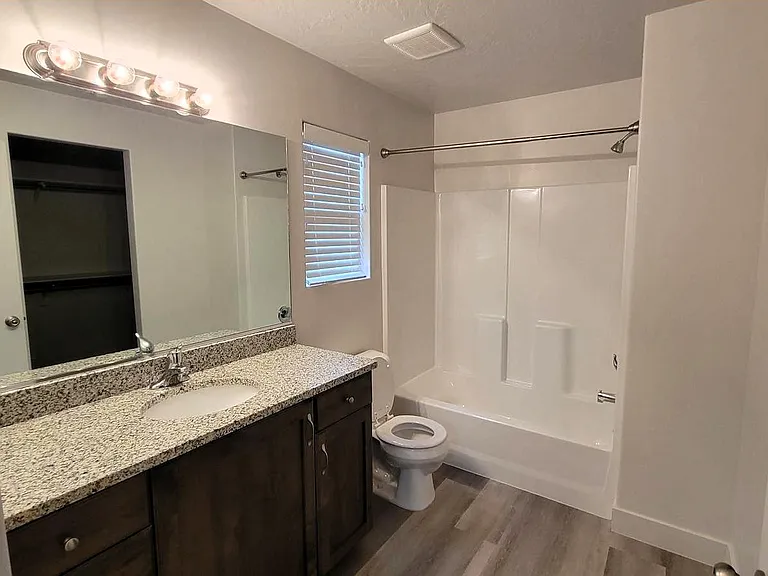 Mastrer Bathroom