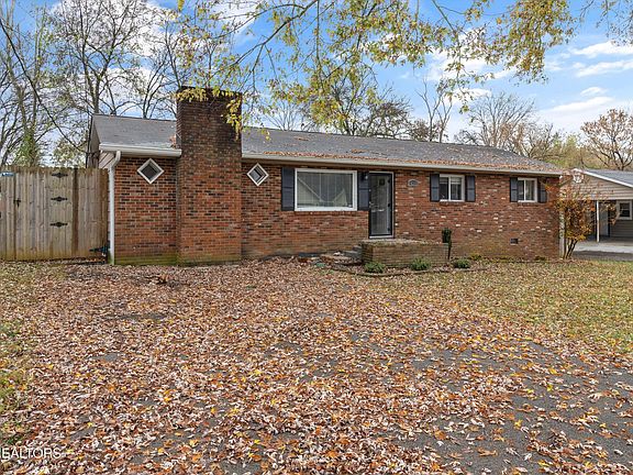 3rd image of 4311 Fountain Dr