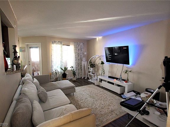 5th image of 2750 S Durango Dr APT 1139