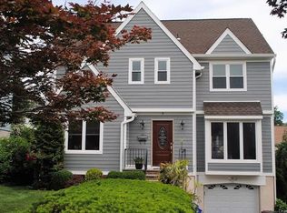 9 Brookside Ln, Harrison, NY 10528