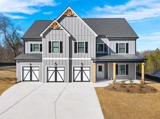 222 Silvercrest Dr, Acworth, GA