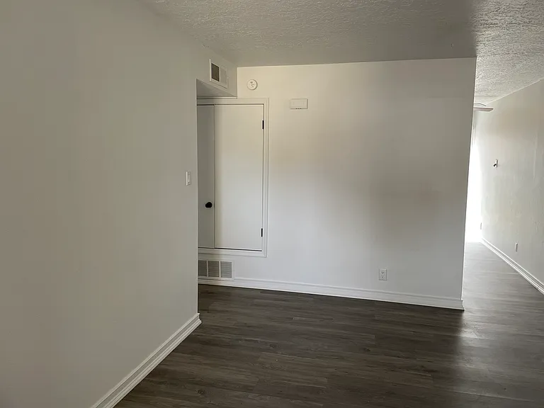 Just Renovated 2 Bed / 2 Bath Tucked Back in a Queit Foothills 4-Plex — Photo 7