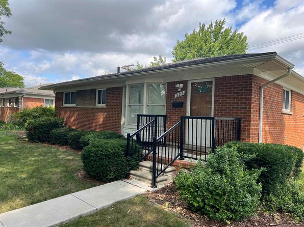 18285 Breezeway