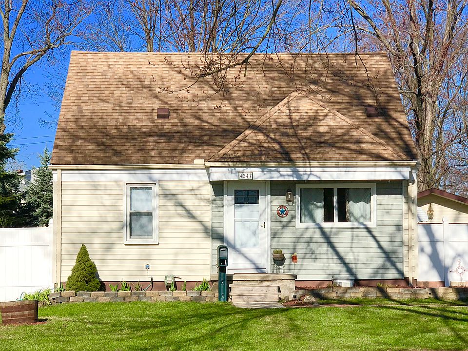 1st image of 4247 Mandalay Ave