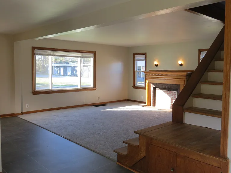293 Tenney Ave — Photo 32