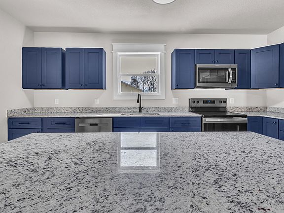 5th image of 519 Myrtle Street