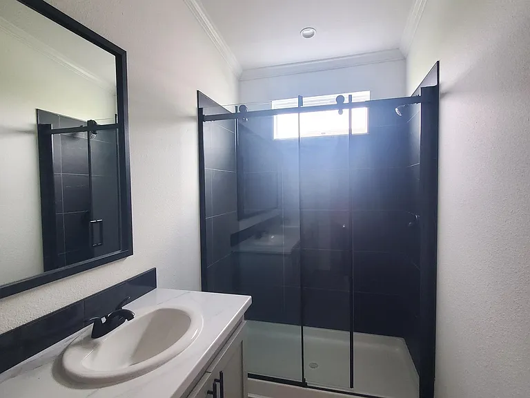 763 Chalet Ave — Photo 12