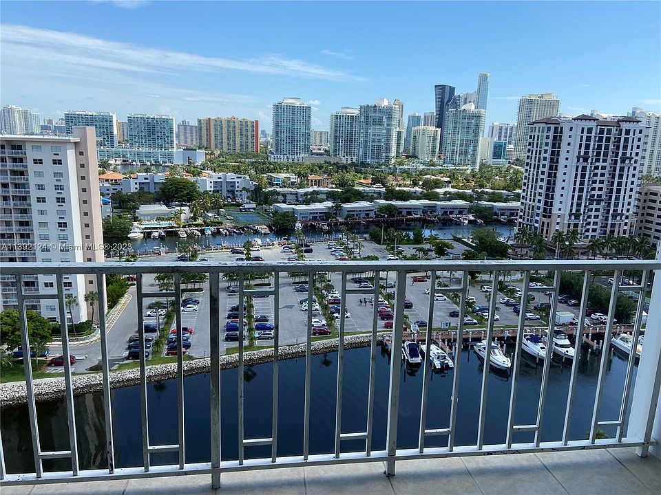 1st image of 500 Bayview Dr APT 1627
