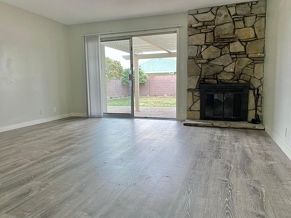 A closer look before we head into the bedroom hall_