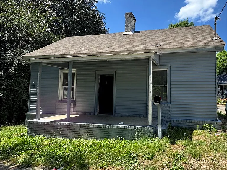 6 Riverside St — Photo 1