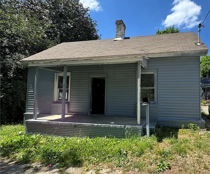 6 Riverside St