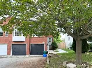 429 Fieldstone Dr #1, Kingston, ON K7K7E2