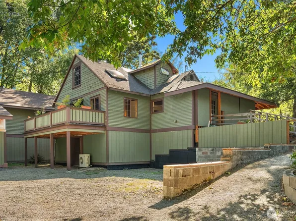 10320 SW Cove Road, Vashon, WA 98070