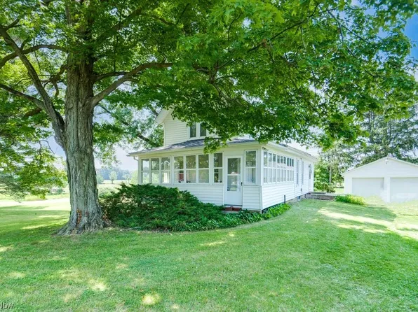 1317 Matti Rd, Atwater, OH 44201