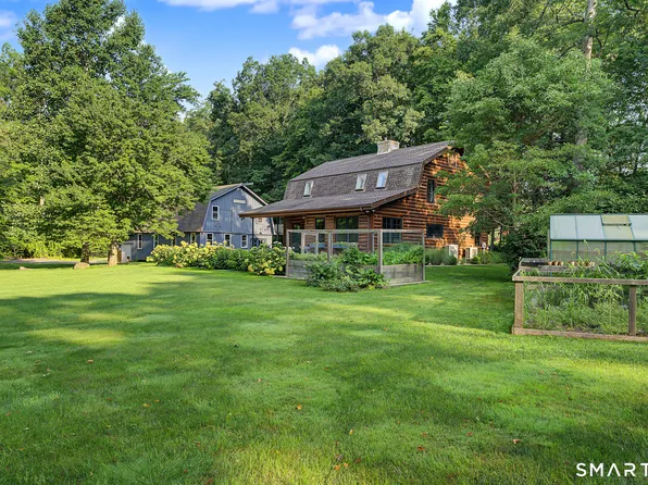 61 Mystic Road, North Stonington, CT 06359