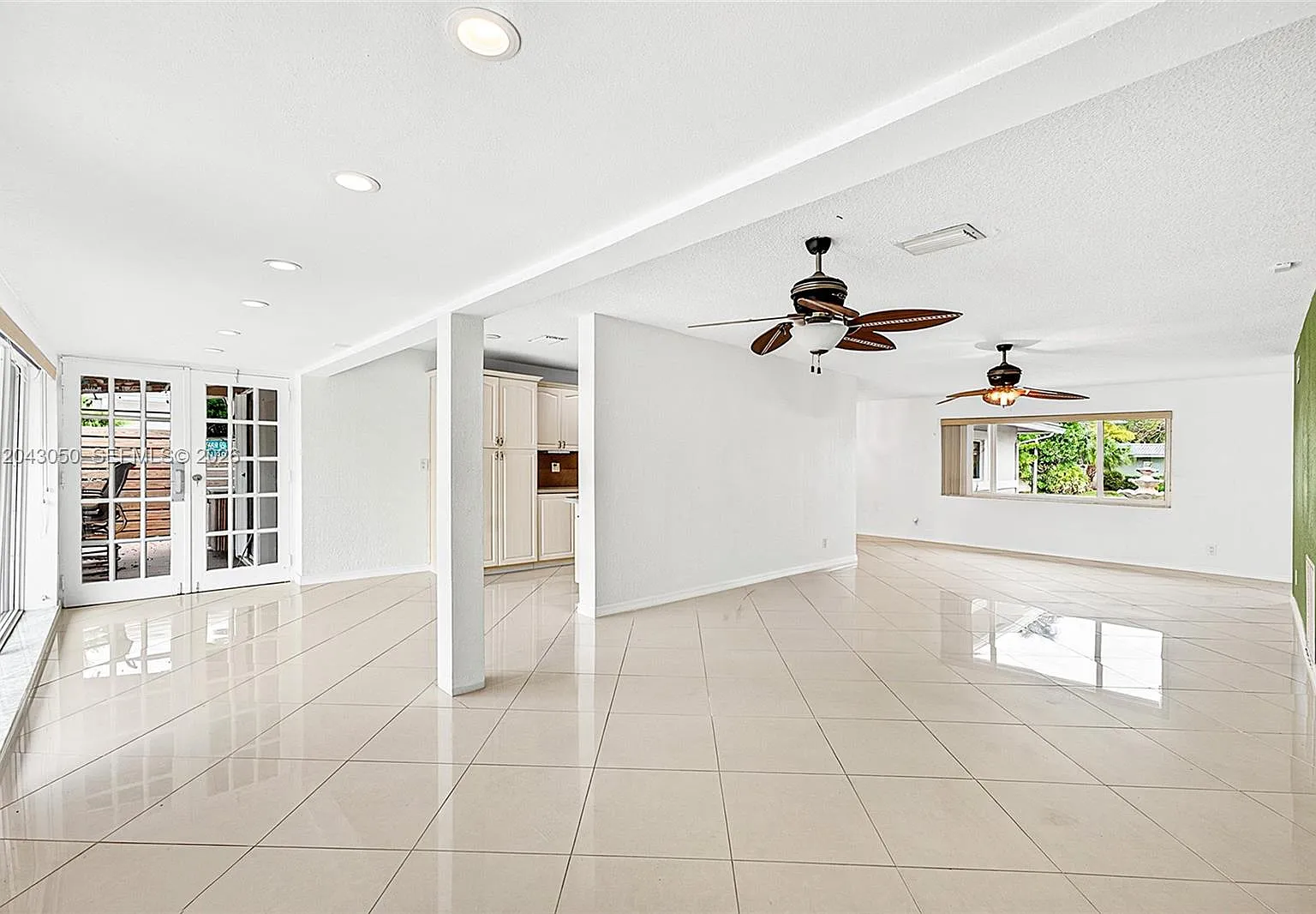 3 bed, 1876 sqft, $6,000 — Photo 3