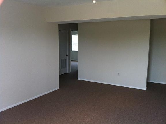 4th image of 4101 W Cypress St Unit 203
