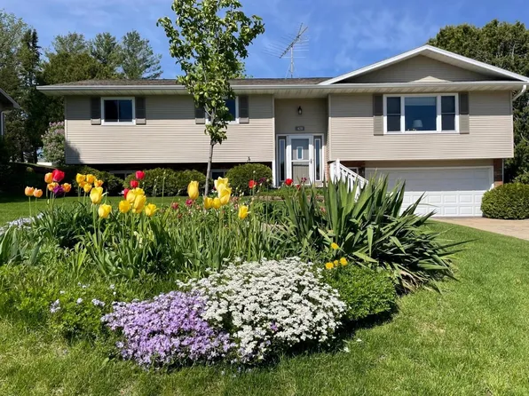 428 Tower Ct, Dodgeville, WI 53533