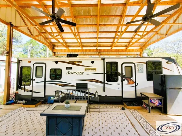 875 Highlander Rd, Camden, TN 38320