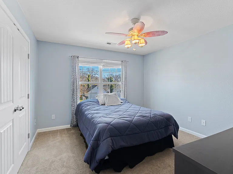 3011 Bapaume Ave — Photo 3