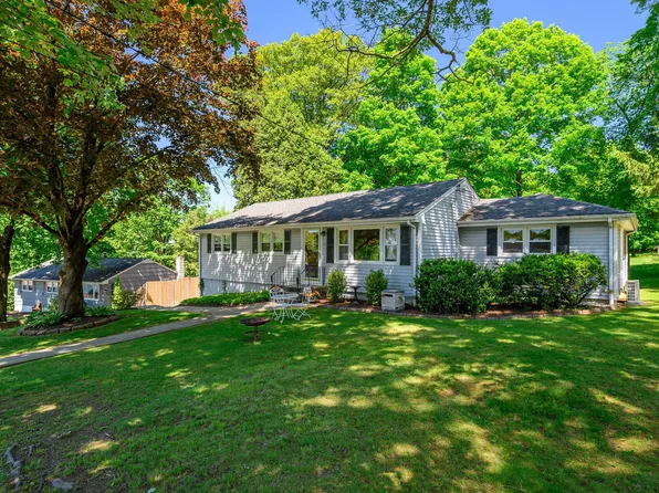 17 Castle Hill Drive, Bethel, CT 06801