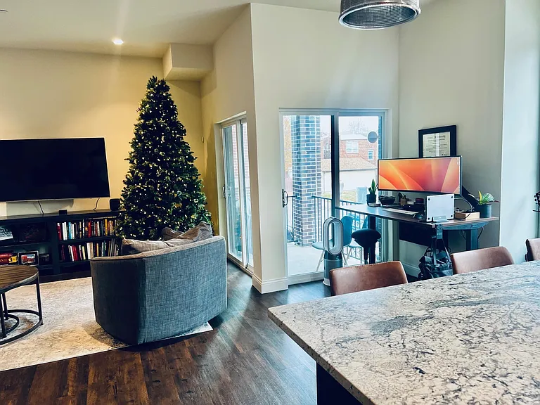 4301 Maryland Ave #3 — Photo 9