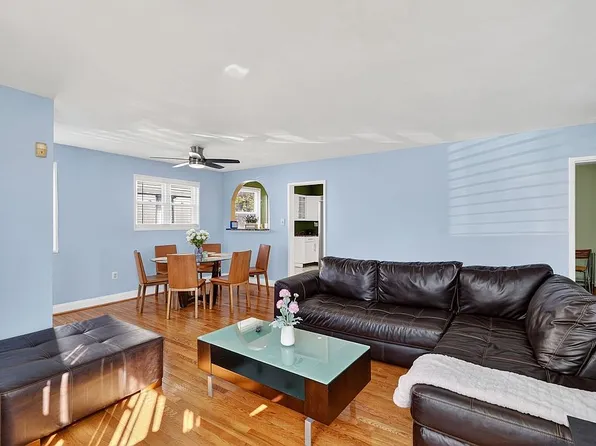 224 University Blvd E, Silver Spring, MD 20901