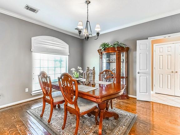 5th image of 2434 Lansing Cir