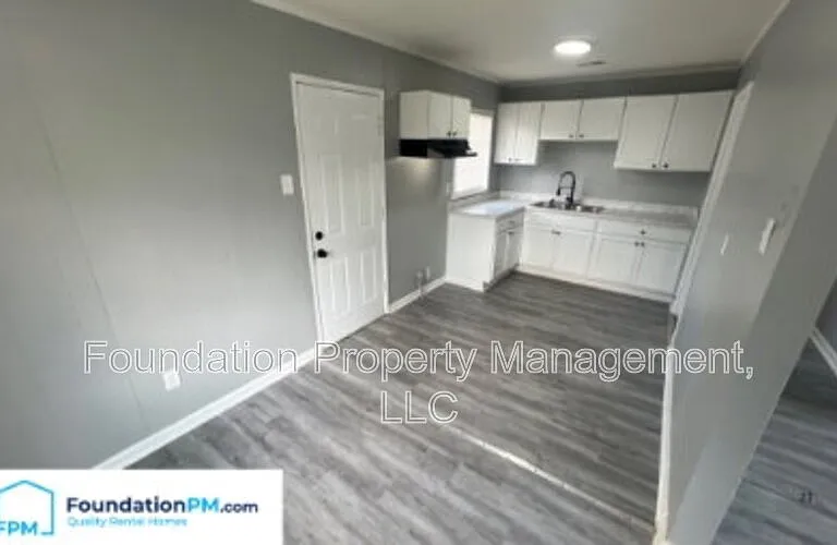 765 Marywood St — Photo 4